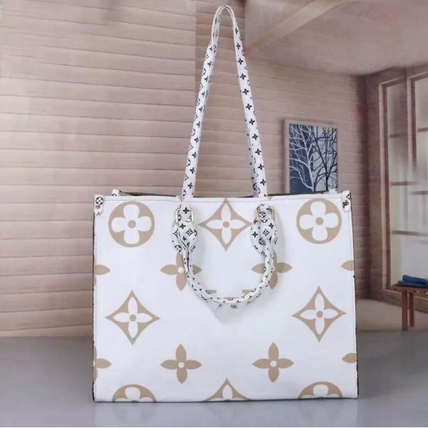 2022 luxurys designers bags womens handbags purse flower tote bag ladies casual tote pvc leather shoulder bags female big purse handbag
2022 luxurys designers bags womens handbags purse flower tote bag ladies casual tote pvc leather shoulder bags female big purse handbag