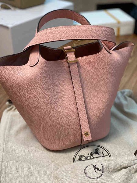 h family classic vegetable basket fashion hand bag bucket litchi pattern togo leather women's
h family classic vegetable basket fashion hand bag bucket litchi pattern togo leather women's
