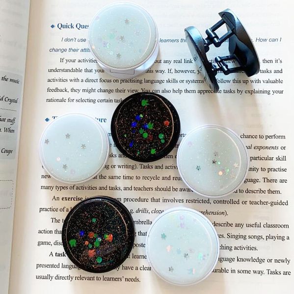 glitter phone holder foldable stand bracket lazy finger ring mobile phones holders for iphone 13
glitter phone holder foldable stand bracket lazy finger ring mobile phones holders for iphone 13