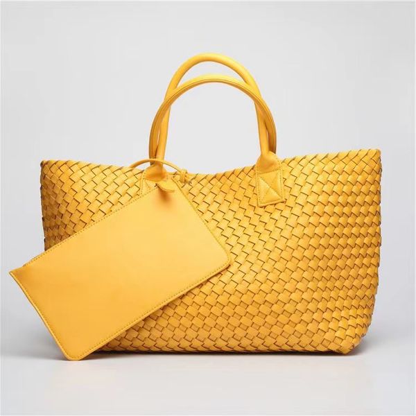r fashion tote big bag women handbag woven bucket handbags luxury brand handmade shoulder bags classic knotted crossbody bags
r fashion tote big bag women handbag woven bucket handbags luxury brand handmade shoulder bags classic knotted crossbody bags