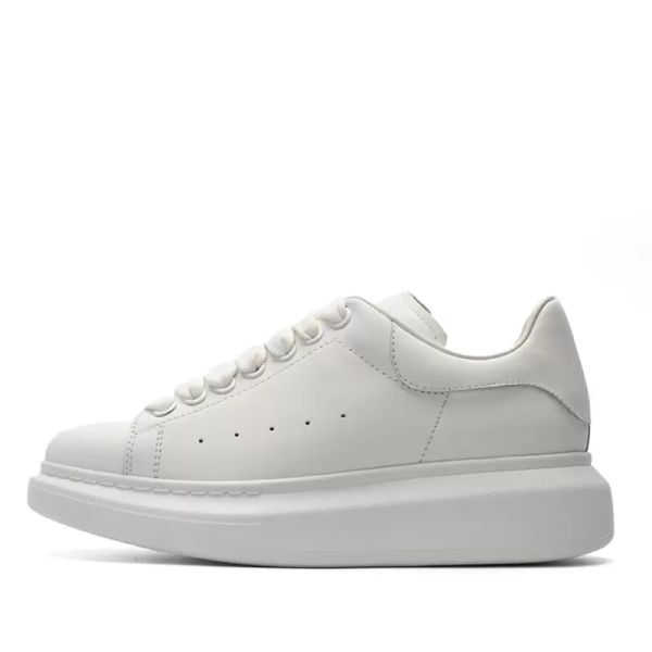 2021 designer white black shoes flat sneakers classic suede velvet leather mens womens sneakers01
2021 designer white black shoes flat sneakers classic suede velvet leather mens womens sneakers01