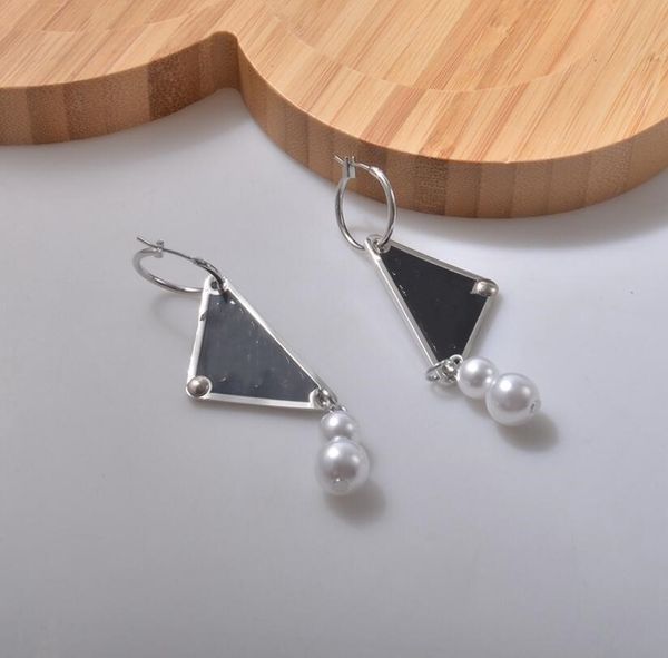 2022 european and american pearl letters dangle & chandelier triangle personality simple and versatile long earrings women fast delivery, Silver
2022 european and american pearl letters dangle & chandelier triangle personality simple and versatile long earrings women fast delivery, Silver