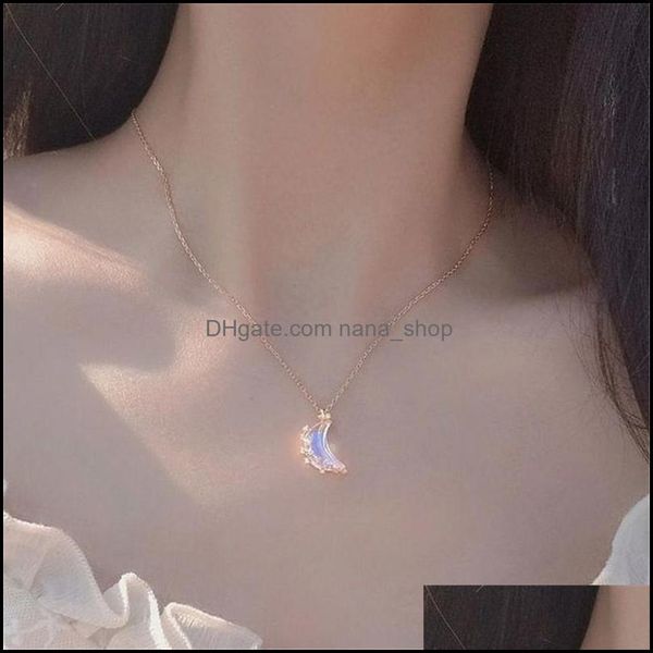 chokers necklaces pendants jewelry 2021 glowing discoloration moon chain necklace korea creative luminous stone pendant for women fashion, Golden;silver
chokers necklaces pendants jewelry 2021 glowing discoloration moon chain necklace korea creative luminous stone pendant for women fashion, Golden;silver