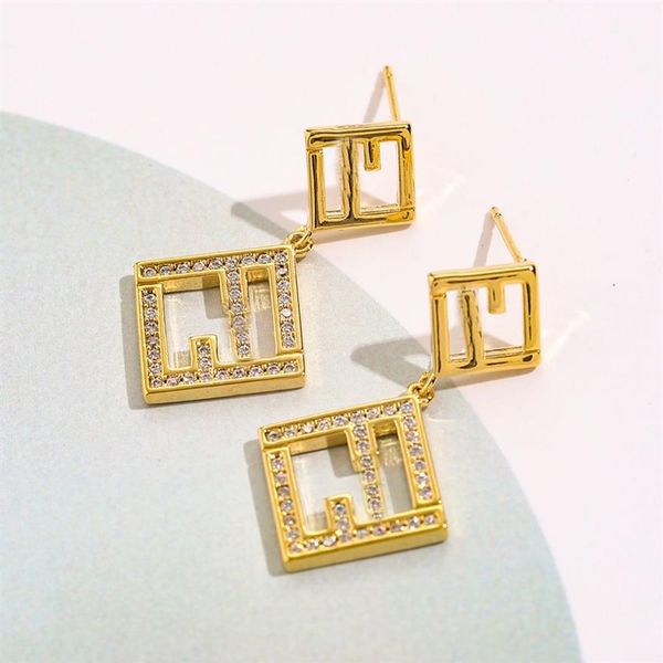 simple 18k gold plated 925 silver luxury brand designers letters stud stainless steel famous women crystal rhinestone eardrop earr295m, Golden;silver
simple 18k gold plated 925 silver luxury brand designers letters stud stainless steel famous women crystal rhinestone eardrop earr295m, Golden;silver