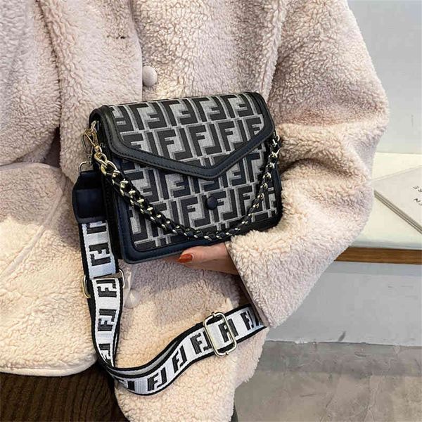 double layer women's new fashion single messenger wide strap hand chain design purses online
double layer women's new fashion single messenger wide strap hand chain design purses online