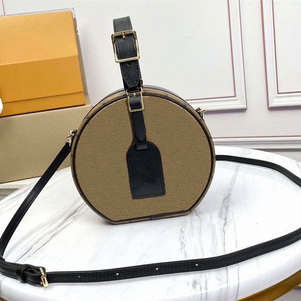 petite chapeau boite designer women handbags shoulder bags leather luxury lady lhandbags handbag classic flowers crossbody louiseity viutoni
petite chapeau boite designer women handbags shoulder bags leather luxury lady lhandbags handbag classic flowers crossbody louiseity viutoni