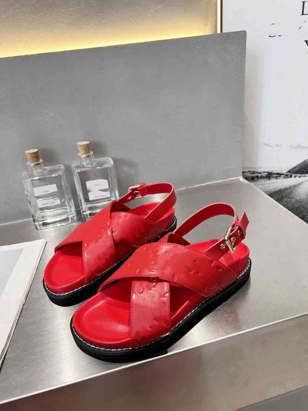 luxury fashion casual summer louiseity men women sandals slippers multicolor platform wedge heels letters viutonity e011, Black
luxury fashion casual summer louiseity men women sandals slippers multicolor platform wedge heels letters viutonity e011, Black