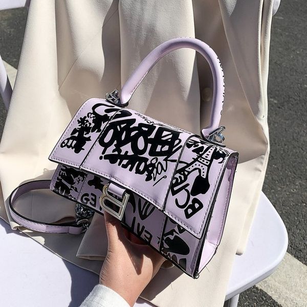 designer bags new style women's personality trend graffiti one shoulder handbag simple styling chain large capacity
designer bags new style women's personality trend graffiti one shoulder handbag simple styling chain large capacity