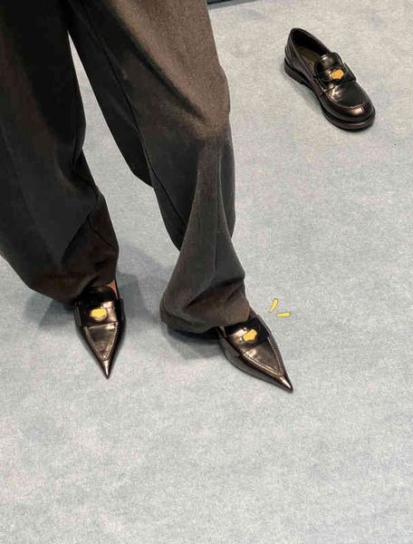 dress shoes miu gaoding spring and summer pointed wine cup heel high-heeled shoes female kitten with gold coin back empty color matching bao, Black
dress shoes miu gaoding spring and summer pointed wine cup heel high-heeled shoes female kitten with gold coin back empty color matching bao, Black