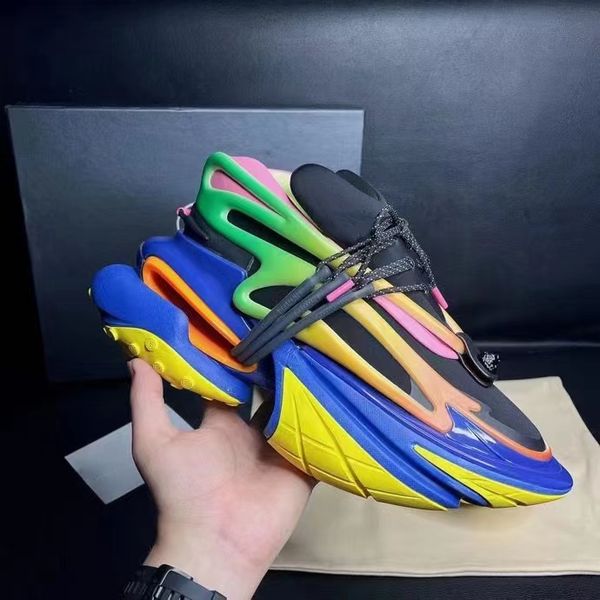 man running luxury casual shoes 2022 elastic shoes mesh breathable lace-up fashion neoprene and leather unicorn low-r sneakers size 35-45, Black;brown
man running luxury casual shoes 2022 elastic shoes mesh breathable lace-up fashion neoprene and leather unicorn low-r sneakers size 35-45, Black;brown