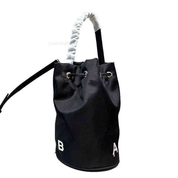 bag shoulder women's bags brand bucket luxury 2022 design vintage fashion retro 812
bag shoulder women's bags brand bucket luxury 2022 design vintage fashion retro 812