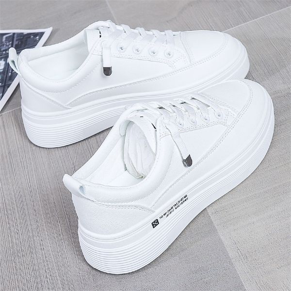 women sneakers fashion breathble vulcanized shoes pu leather platform lace up casual white 220816, Black;white
women sneakers fashion breathble vulcanized shoes pu leather platform lace up casual white 220816, Black;white