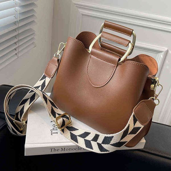 evening bags 2022 spring luxury women's pu leather small crossbody with short handle shoulder purses and handbag casual fashion classic
evening bags 2022 spring luxury women's pu leather small crossbody with short handle shoulder purses and handbag casual fashion classic