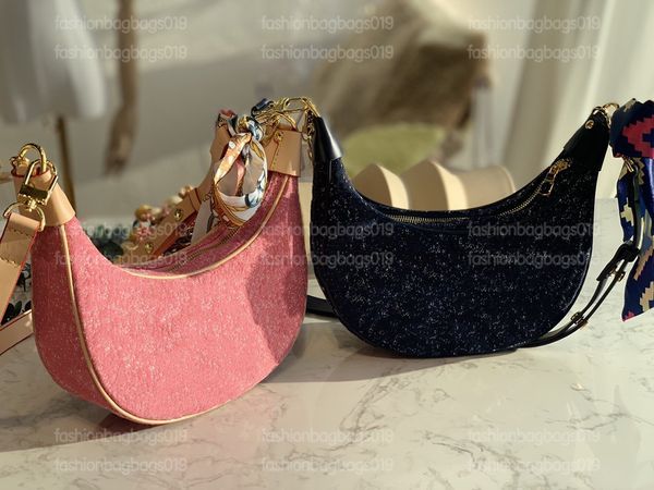 m81166 loop half-moon baguette crossbody designer bag jacquard weave faded denim chain 2022 show women tote shoulder bags
m81166 loop half-moon baguette crossbody designer bag jacquard weave faded denim chain 2022 show women tote shoulder bags