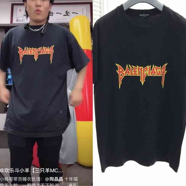 2022 designer bal t shirt young brother's same clothes t-shirt short sleeve fashion hip-hop trend letter printing loose couple rock, White;black
2022 designer bal t shirt young brother's same clothes t-shirt short sleeve fashion hip-hop trend letter printing loose couple rock, White;black