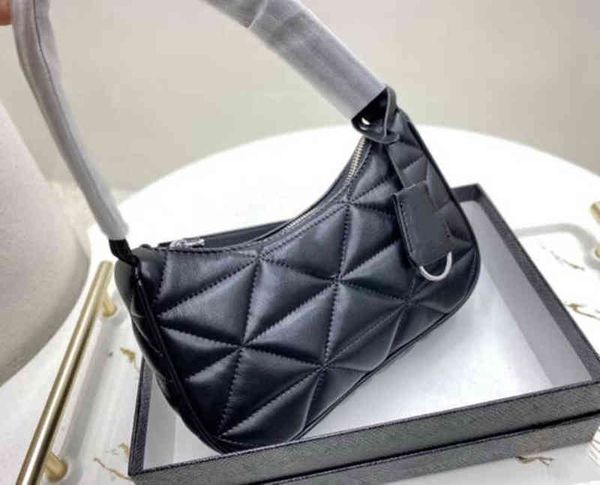 7a+new women shoulder tote axillary cleo handbag hobo shiny brushed real leather designers bags canvas purse crossbody tote handbags lady
7a+new women shoulder tote axillary cleo handbag hobo shiny brushed real leather designers bags canvas purse crossbody tote handbags lady