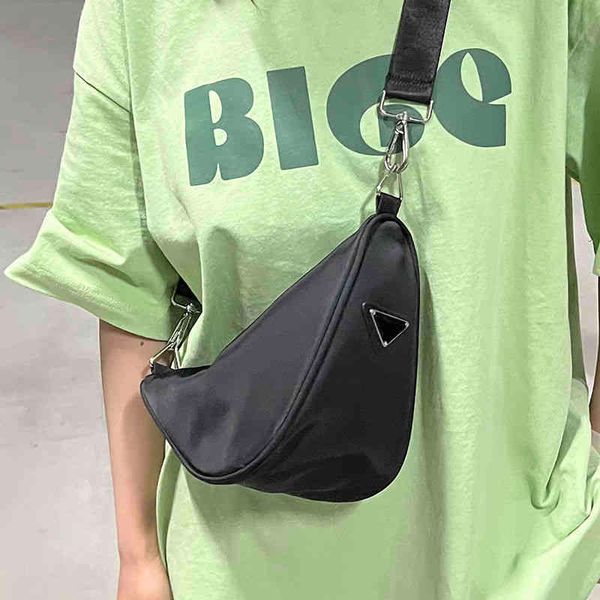 60% off wholesale triangle bag small female 2022 summer popular new fashion versatile msenger shoulder letter printed shoulder handbags
60% off wholesale triangle bag small female 2022 summer popular new fashion versatile msenger shoulder letter printed shoulder handbags