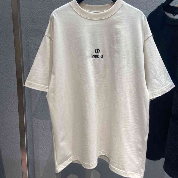 designer gvasalia bale t shirt high version 2022 new chest embroidery print ins couple os short sleeve t-shirt men and women tee, White;black
designer gvasalia bale t shirt high version 2022 new chest embroidery print ins couple os short sleeve t-shirt men and women tee, White;black