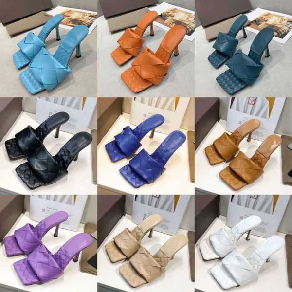 2022 designer slides home shoes classic luxury flat sandal leather mesh woven sandals slippers rs sparkle stretch women casual shoe, Blue;gray
2022 designer slides home shoes classic luxury flat sandal leather mesh woven sandals slippers rs sparkle stretch women casual shoe, Blue;gray