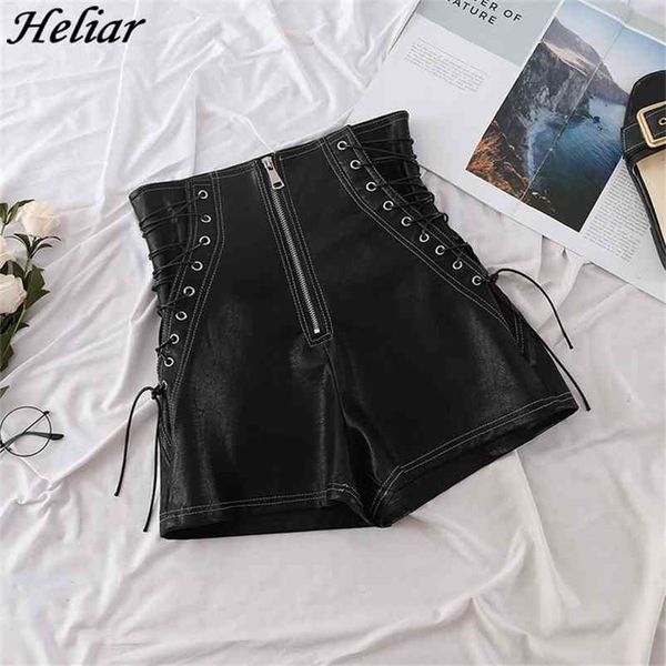 heliar women black leather cross bandage high street solid zipper fly pu shorts autumn 210331, White;black
heliar women black leather cross bandage high street solid zipper fly pu shorts autumn 210331, White;black