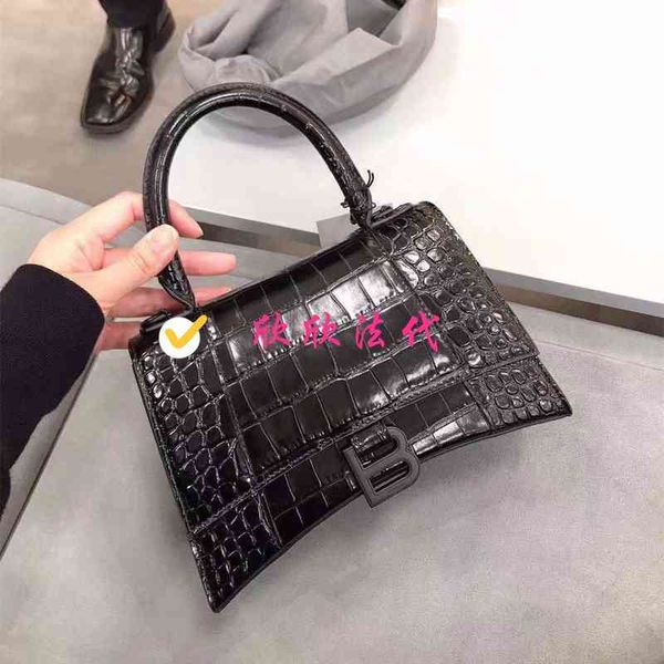 designer balenciga handbag women's bag hourglass crocodile embossed one shoulder portable messenger crossbody
designer balenciga handbag women's bag hourglass crocodile embossed one shoulder portable messenger crossbody