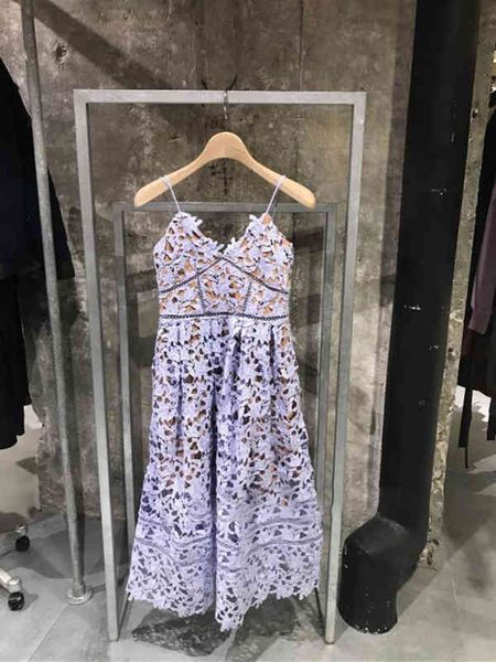casual dresses classic fashion lace suspender thin dress summer korean hollow out embroidered mid length ins, Black;gray
casual dresses classic fashion lace suspender thin dress summer korean hollow out embroidered mid length ins, Black;gray