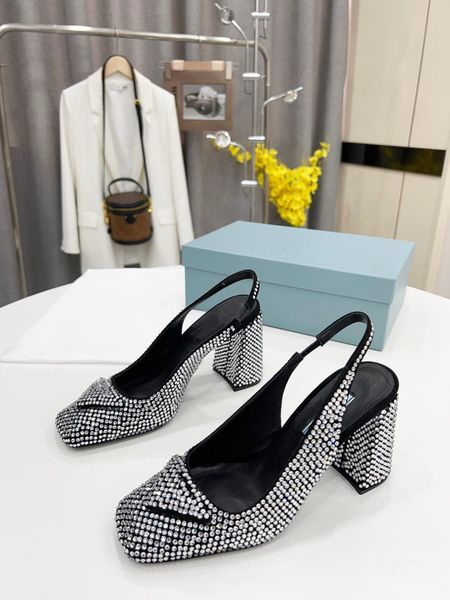 2022 high-heeled sandals full of diamonds bling crystal shoes sequined suede with imitation crystals and sequins dotted single shoes Size 35-41, Grey
2022 high-heeled sandals full of diamonds bling crystal shoes sequined suede with imitation crystals and sequins dotted single shoes Size 35-41, Grey