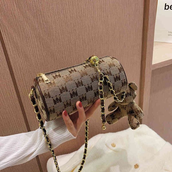 2021 new women's bag korean version 100 chain cross holder jacquard cylinder tide summer fashion brand wide strap ladies handbags
2021 new women's bag korean version 100 chain cross holder jacquard cylinder tide summer fashion brand wide strap ladies handbags