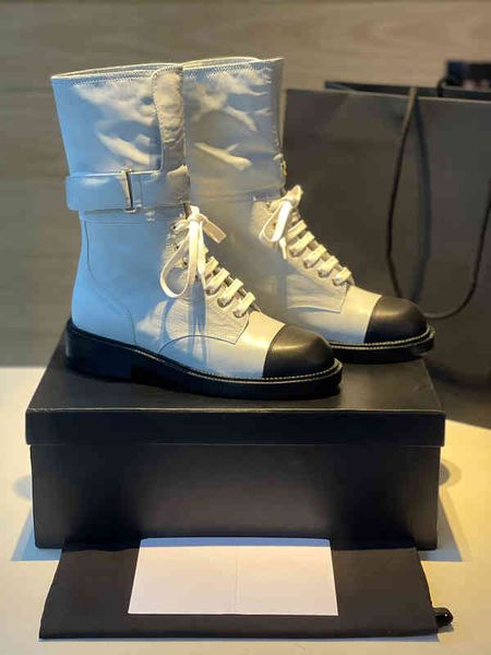 boots high version small fragrance martin boots muffin thick bottom color matching short bandage heel middle cylinder, Black
boots high version small fragrance martin boots muffin thick bottom color matching short bandage heel middle cylinder, Black