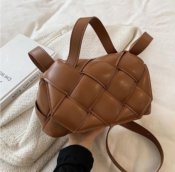 wholesale factory ladies leathers shoulder bags sweet candy-colored foreign handbags quality hand woven handbag small fresh solid color leat
wholesale factory ladies leathers shoulder bags sweet candy-colored foreign handbags quality hand woven handbag small fresh solid color leat