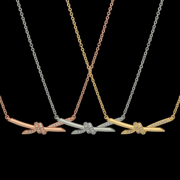 luxury designer jewelry women necklaces with letter knotted diamond necklaces designed for jewelry of the highest quality, Silver
luxury designer jewelry women necklaces with letter knotted diamond necklaces designed for jewelry of the highest quality, Silver