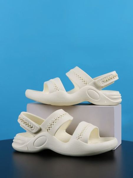 boys minimalist sport sandals she, Black;red
boys minimalist sport sandals she, Black;red