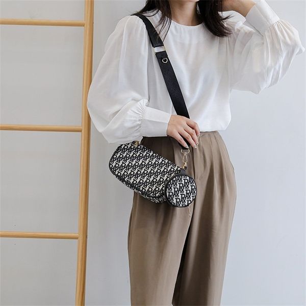 style small fresh mother female version this year's popular foreign simple one messenger 45% off sell online
style small fresh mother female version this year's popular foreign simple one messenger 45% off sell online