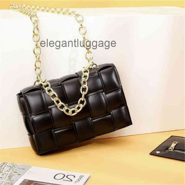handbags venetas designer bottegaas women autumn 2022 and winter chain satchel woven pillow bag women's lady s shoulder pal0
handbags venetas designer bottegaas women autumn 2022 and winter chain satchel woven pillow bag women's lady s shoulder pal0