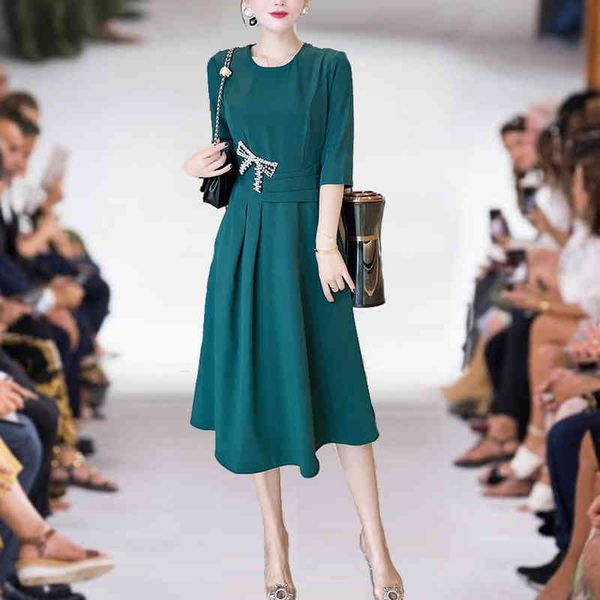 casual dresses simple and generous skirt autumn women's round neck closed waist large swing nail bead bow decorative dress, Black;gray
casual dresses simple and generous skirt autumn women's round neck closed waist large swing nail bead bow decorative dress, Black;gray