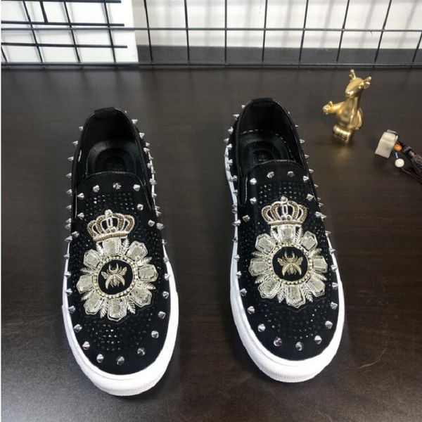 new men leather dress shoes fashion trend luxury embroidery rivet flat shoes leisure sneakers slip-on loafers da39, Black
new men leather dress shoes fashion trend luxury embroidery rivet flat shoes leisure sneakers slip-on loafers da39, Black