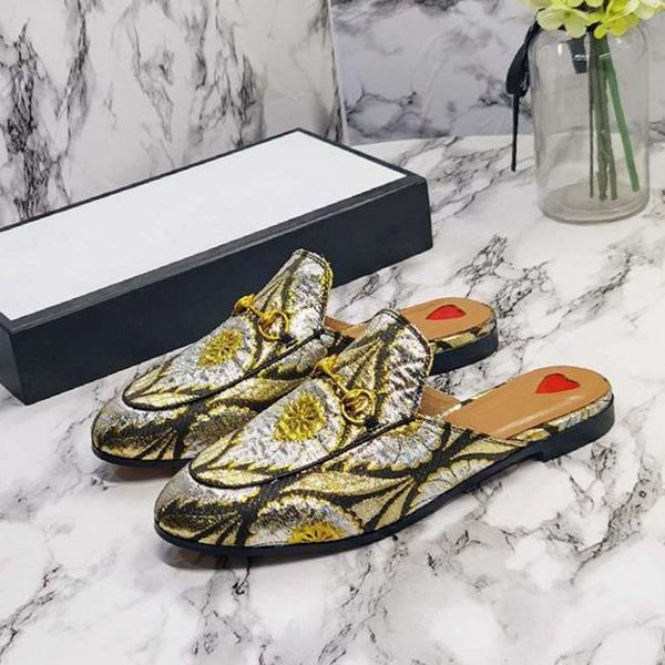 2022 ggity sandal 2021 100 %leather men slippers soft cowhide lazy women shoes metal buckle beach slippers mules princetown classic lady s f, Black
2022 ggity sandal 2021 100 %leather men slippers soft cowhide lazy women shoes metal buckle beach slippers mules princetown classic lady s f, Black
