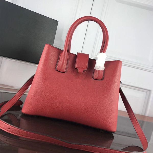 genuine leather women bag brand shoulder luxury handbags style ladies messenger bag party, Black;red
genuine leather women bag brand shoulder luxury handbags style ladies messenger bag party, Black;red