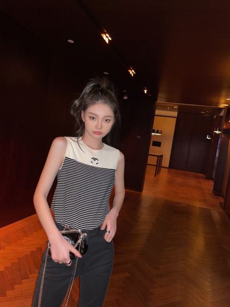 women's t-shirt designer 2021 spring and summer new korean fashion small fragrance slim fit round neck sleeveless vest short striped bl, White
women's t-shirt designer 2021 spring and summer new korean fashion small fragrance slim fit round neck sleeveless vest short striped bl, White