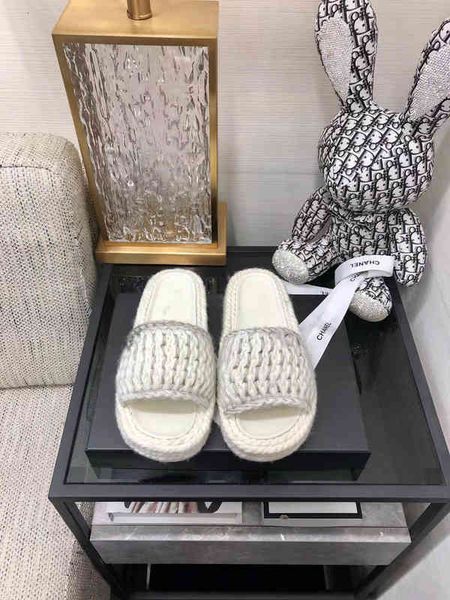 sandals small fragrance woven thick soled sandals women's net red same black slippers beach shoes
sandals small fragrance woven thick soled sandals women's net red same black slippers beach shoes