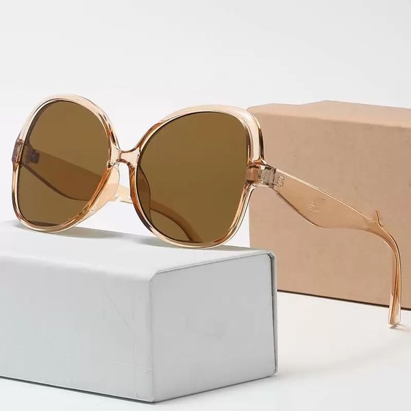 fashion couple luxurys designers sunglasses for women mens designer sun glasses outdoor drive holiday summer polarized woman sunglass box, White;black
fashion couple luxurys designers sunglasses for women mens designer sun glasses outdoor drive holiday summer polarized woman sunglass box, White;black