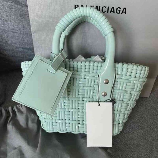woven vegetable basket bag tote bag handbag hollowed out leather women's bag design lovely sweet
woven vegetable basket bag tote bag handbag hollowed out leather women's bag design lovely sweet