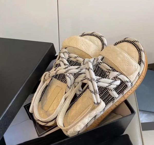 2021 luxury designer women sandals laces lambskin summer leisure solid thick-soled casual shoes all-match fashion comfortable quality, Black
2021 luxury designer women sandals laces lambskin summer leisure solid thick-soled casual shoes all-match fashion comfortable quality, Black