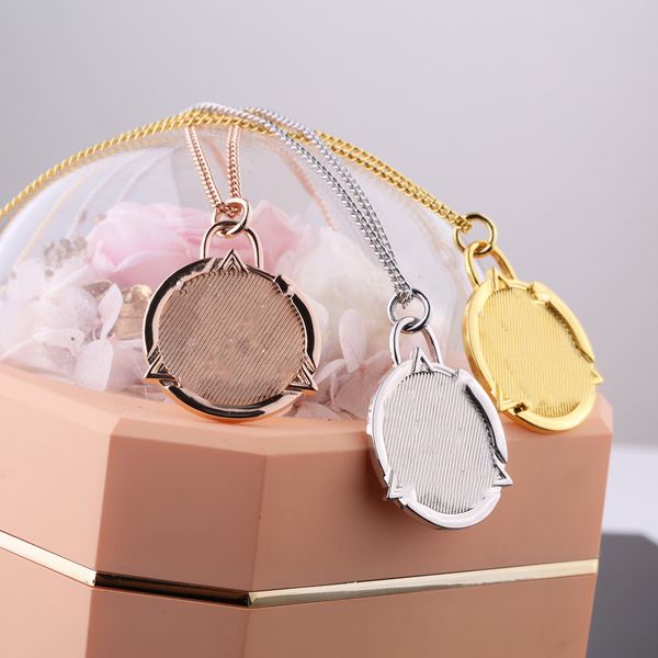 luxury necklace designer bracelet female stainless steel couple v gold sliver chain triangle pendant jewelry neck gifts accessories, Silver
luxury necklace designer bracelet female stainless steel couple v gold sliver chain triangle pendant jewelry neck gifts accessories, Silver
