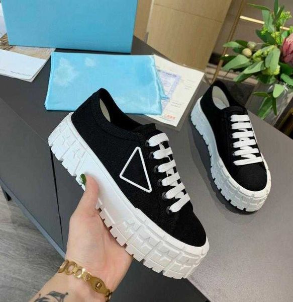 2022 designer women nylon casual shoes gabardine classic canvas sneakers brand wheel lady stylist trainers fashion platform solid heighten, Black
2022 designer women nylon casual shoes gabardine classic canvas sneakers brand wheel lady stylist trainers fashion platform solid heighten, Black