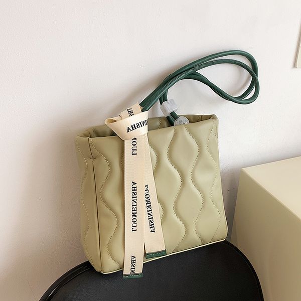 designer bags tot hand-held armpit women's 2022 new online celebrity fashion ins niche design shoulder
designer bags tot hand-held armpit women's 2022 new online celebrity fashion ins niche design shoulder