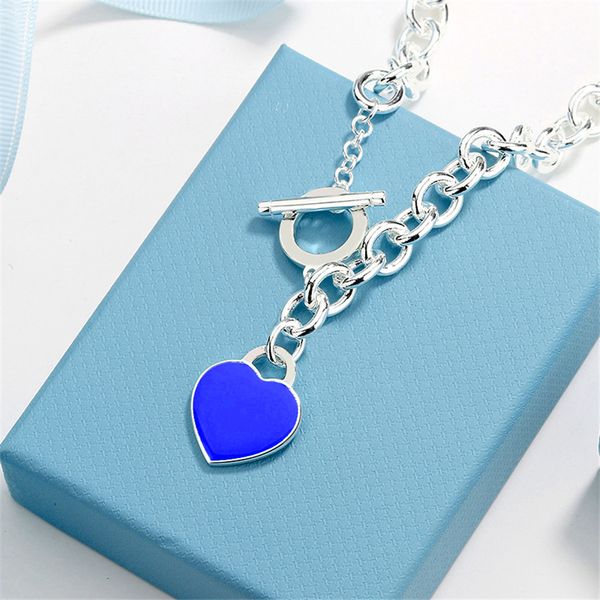 2022 brand original jewelry designer necklace blue enamel heart pendant men's and women's fashion simple high-end thick sweater ch, Silver
2022 brand original jewelry designer necklace blue enamel heart pendant men's and women's fashion simple high-end thick sweater ch, Silver