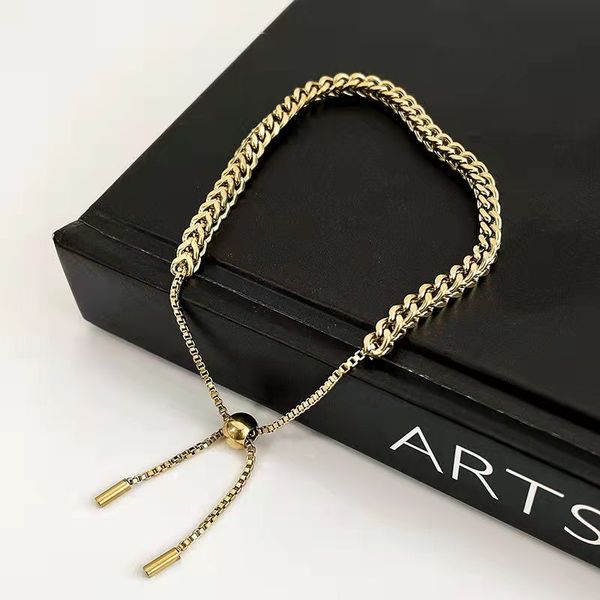 fashion designer bracelet strands adopts high-quality craft classic style retro women's bracelet is suitable for gifts social gathering, Black
fashion designer bracelet strands adopts high-quality craft classic style retro women's bracelet is suitable for gifts social gathering, Black