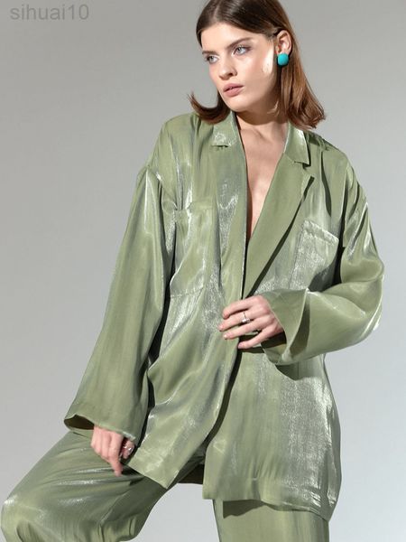 hiloc bright silk women pajamas set turn-down collar loose garment sets with pants blue fashion home suit palazzo pants nightwear l220803, Black;red
hiloc bright silk women pajamas set turn-down collar loose garment sets with pants blue fashion home suit palazzo pants nightwear l220803, Black;red