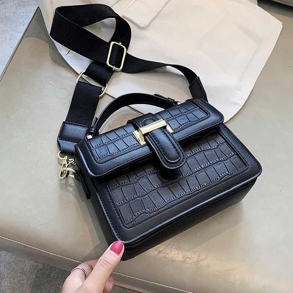 crocodile pattern small tote bag 2021 fashion pu leather women's designer handbag travel shoulder messenger bags
crocodile pattern small tote bag 2021 fashion pu leather women's designer handbag travel shoulder messenger bags